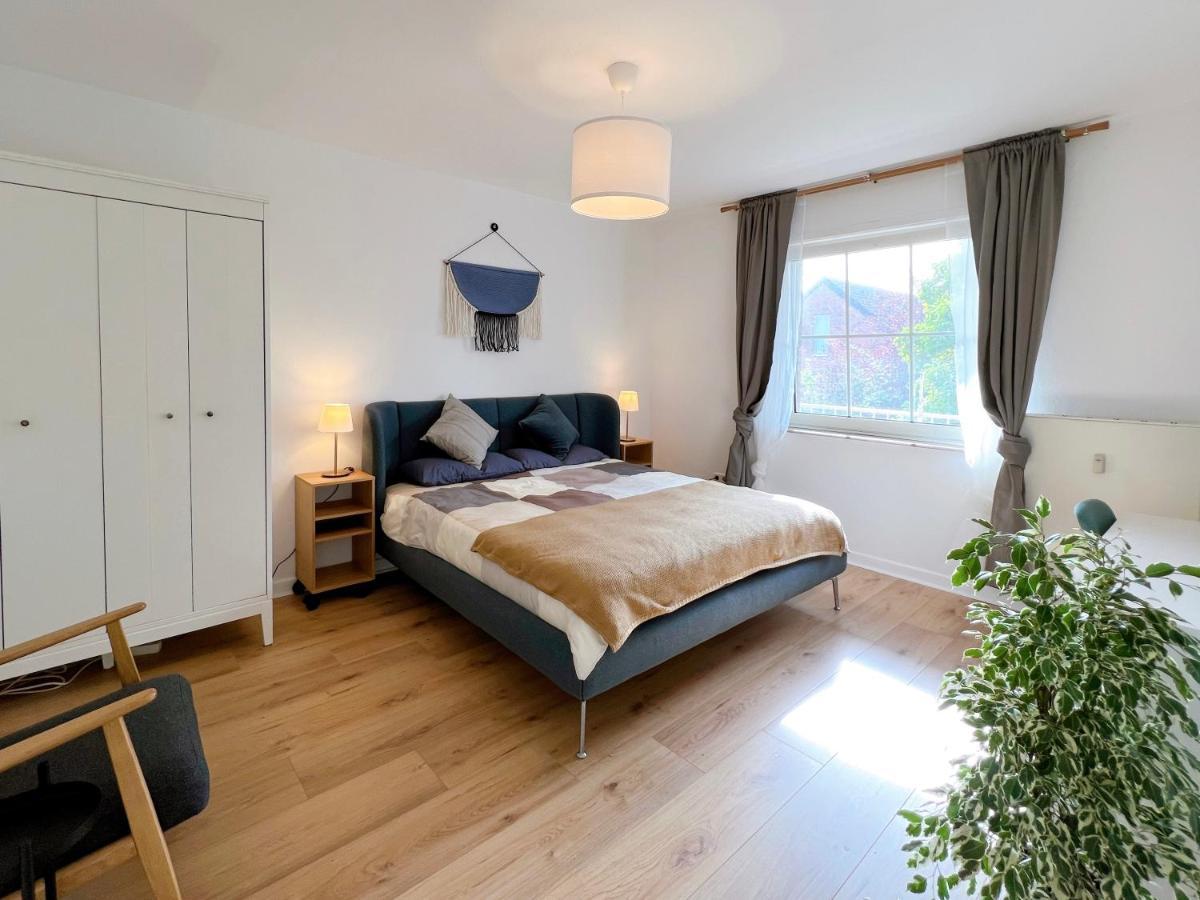 Haus Neuss-1.Og Apartment ภายนอก รูปภาพ