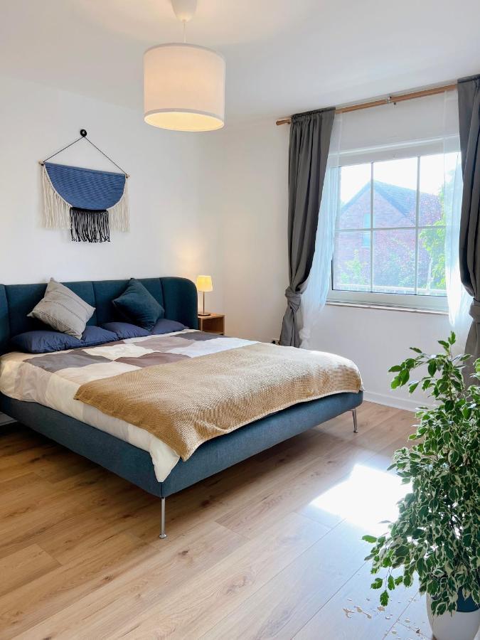 Haus Neuss-1.Og Apartment ภายนอก รูปภาพ